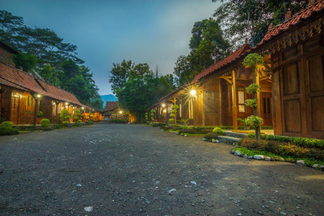 The Omah Borobudur Magelang Exterior photo