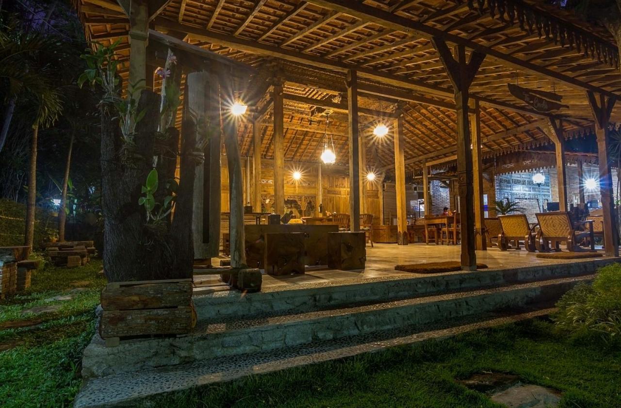 The Omah Borobudur Magelang Exterior photo